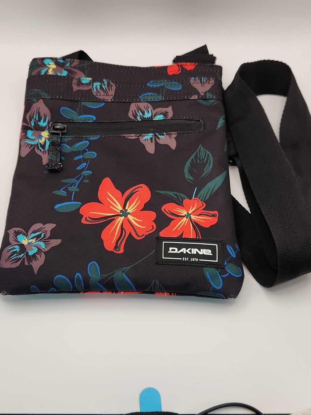 Dakine Jive Maui Hawaii tropical crossbody bag purse